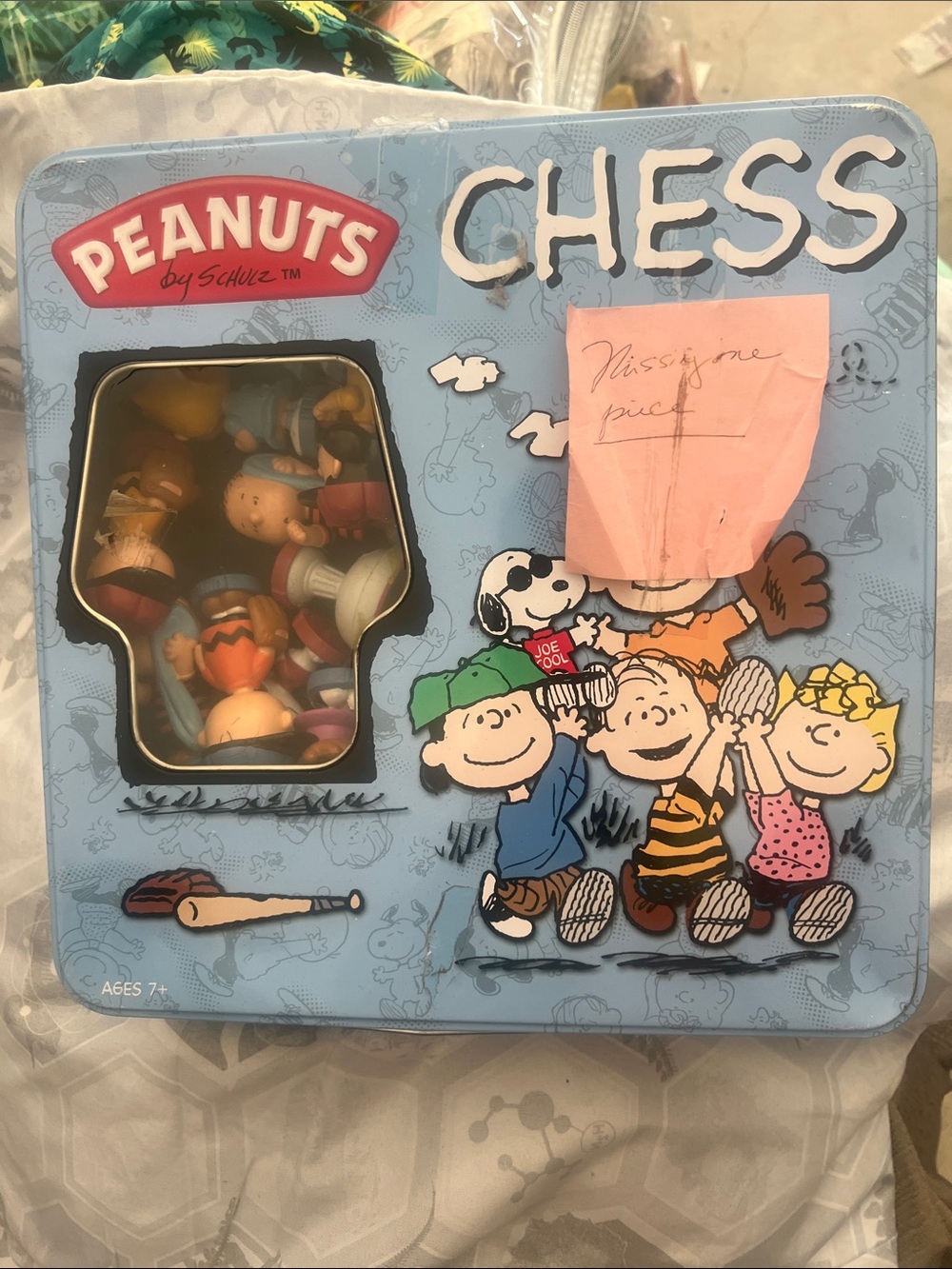 Peanuts Blue Chess Tin with Character Pieces